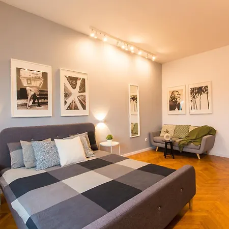 Spacious Penthouse With Terrace And City-view *