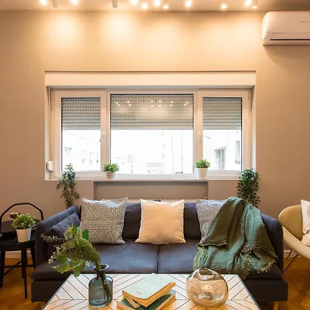Apartment Spacious Penthouse With Terrace And City-view