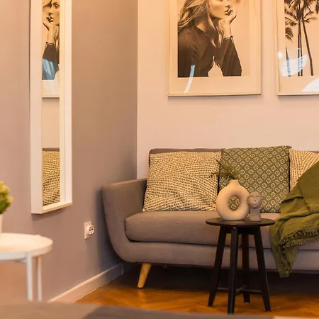 Spacious Penthouse With Terrace And City-view * Bucureşti