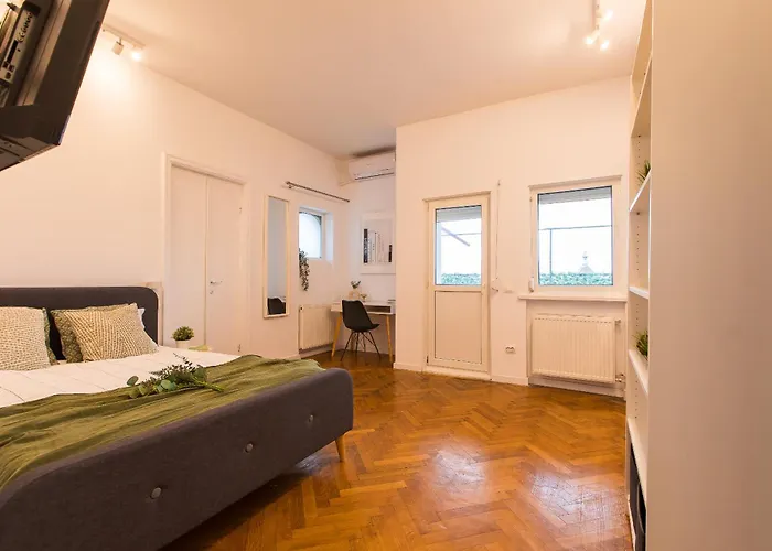 Apartamento Spacious Penthouse With Terrace And City-view Bucareste