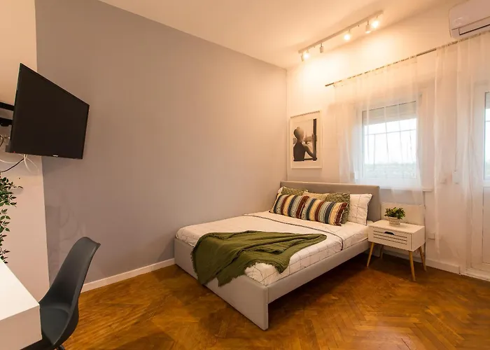 Spacious Penthouse With Terrace And City-view * Bucarest