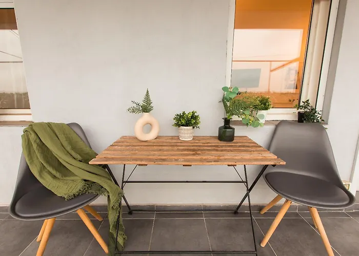 Spacious Penthouse With Terrace And City-view Apartamento Bucareste