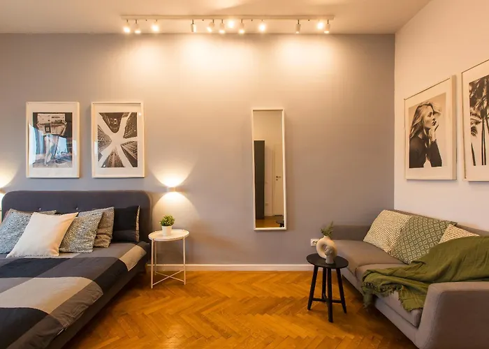 Spacious Penthouse With Terrace And City-view *