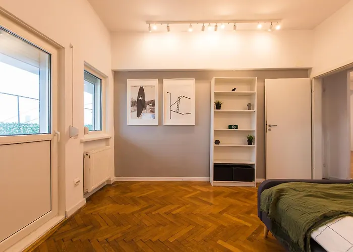 Spacious Penthouse With Terrace And City-view Appartamento Bucarest