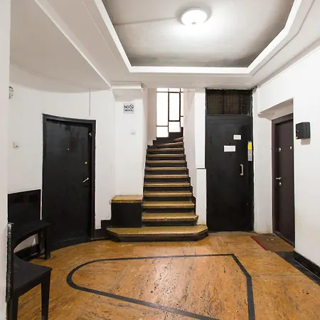 Apartman Spacious Penthouse With Terrace And City-view