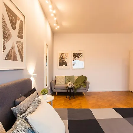 Spacious Penthouse With Terrace And City-view *