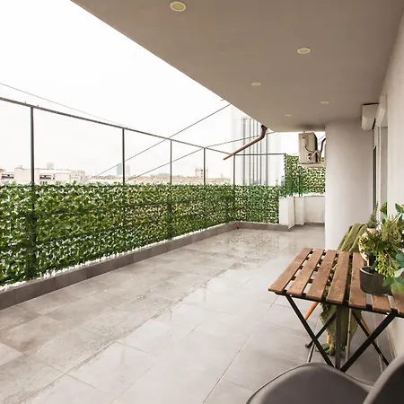 Spacious Penthouse With Terrace And City-view * Bükreş